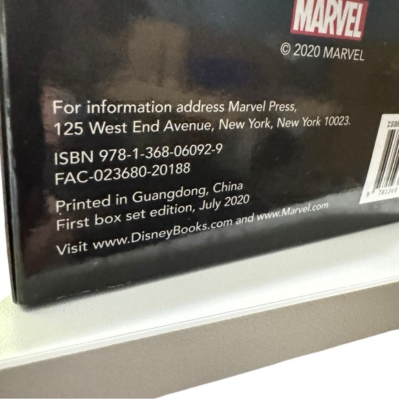 Marvel Heroes Collection (4 Novels) Black Panther, Spiderman, Runaways, Squirrel - Picture 6 of 11